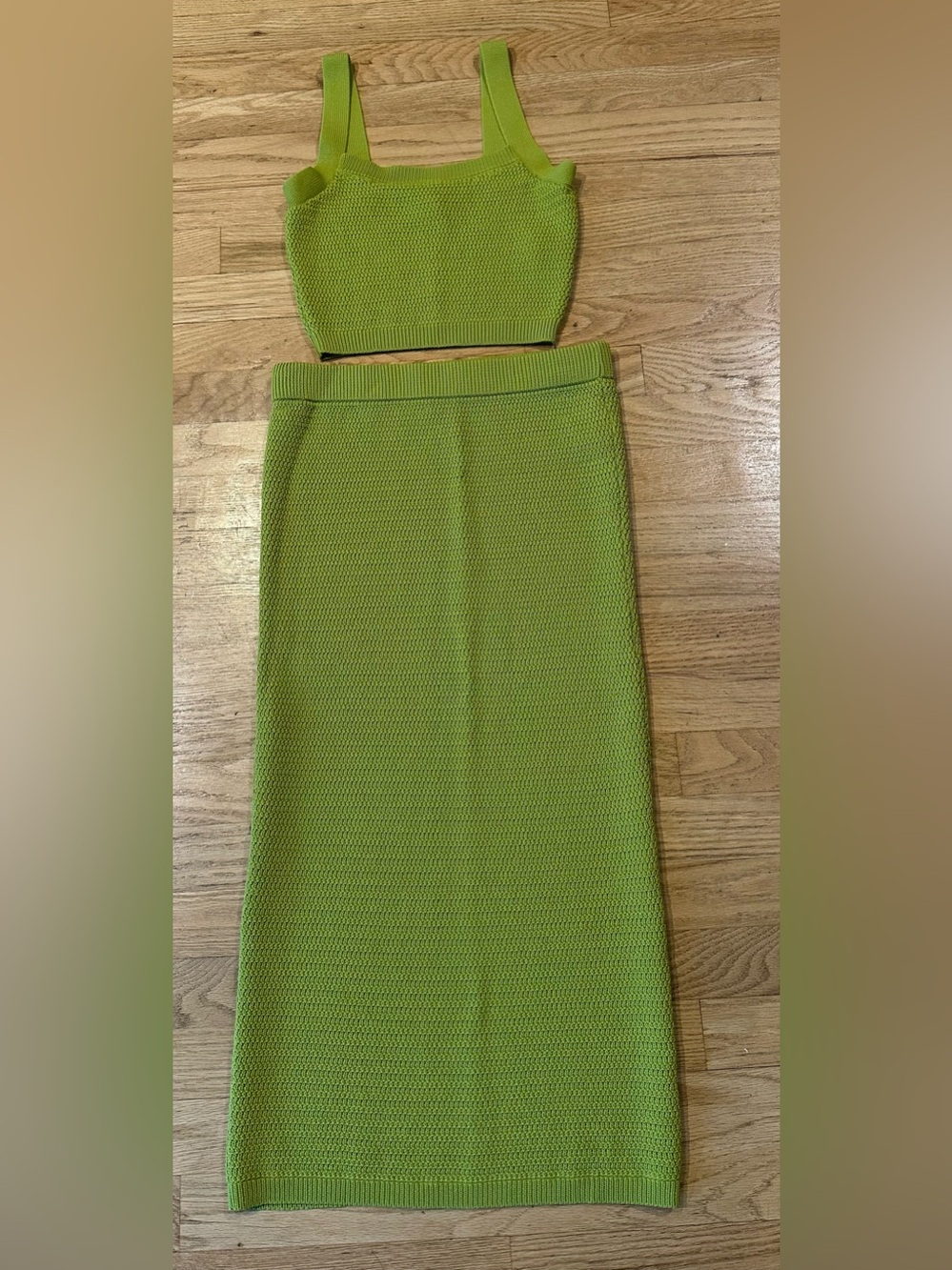 Forever 21 Sour Apple/Lime Green Knit Crop Tank & Bodycon Midi Skirt Set (M)